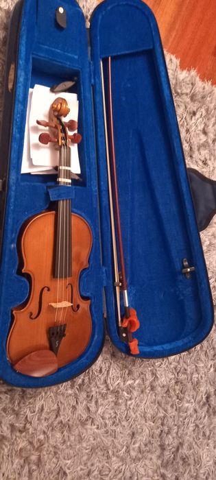 Violino Stentor com estojo e arco 3/4