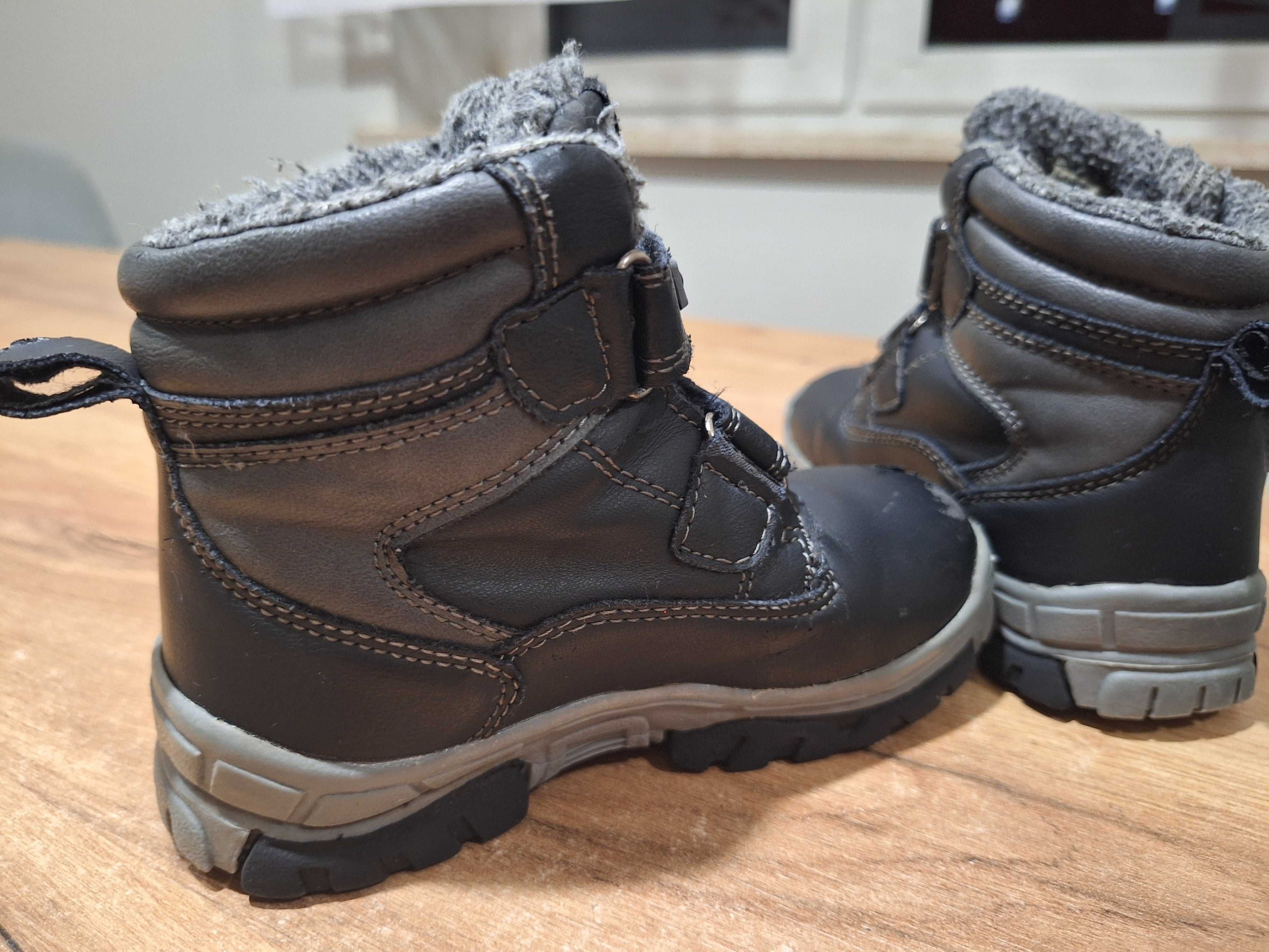 Buty zimowe 27 ocieplane chłopięce