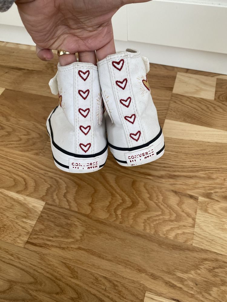 Wysokie Trampki Converse Chuck Taylor Ctas 1V Hi r. 33