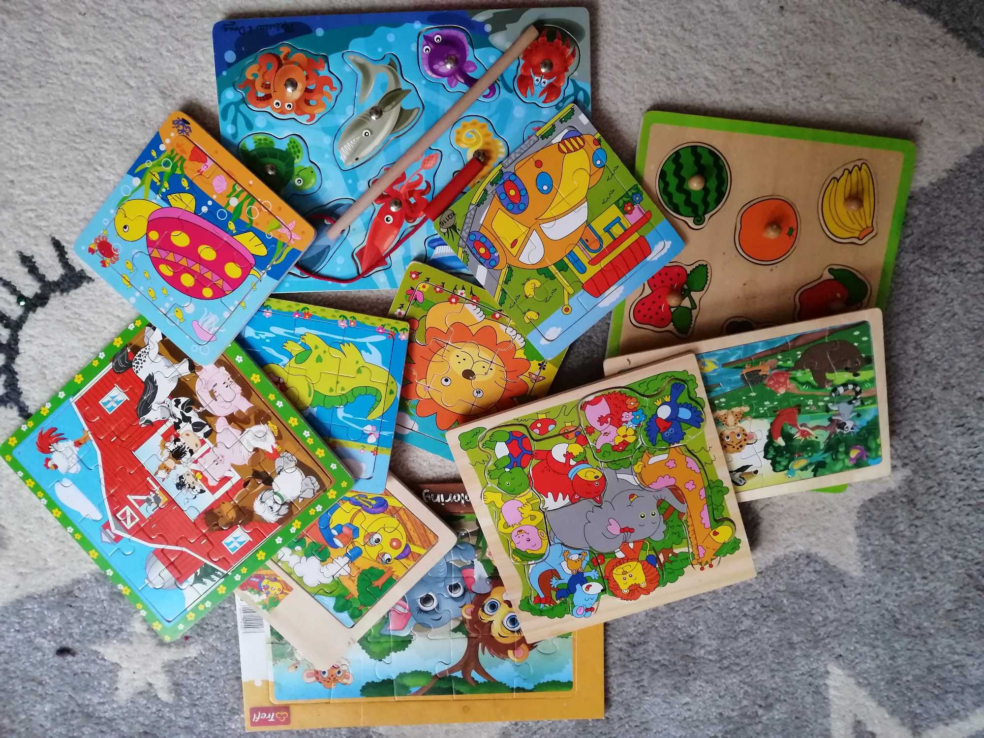 Puzzle, tablety edukacyjne, układanki, ksiązki , zabawki dla maluszka