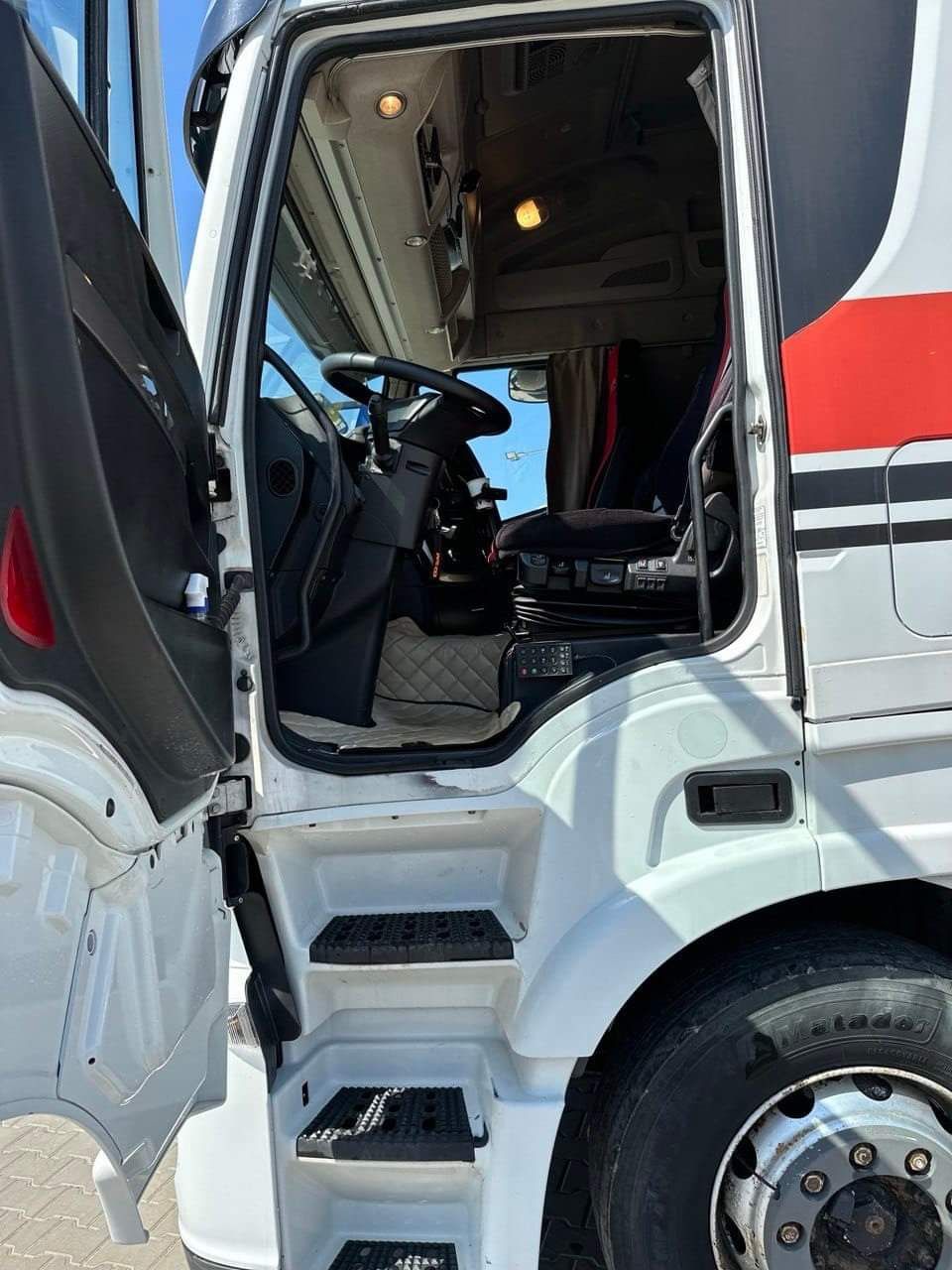 Продам тягач+причіп Iveco Stralis HI-WAY+ Kogel SN24