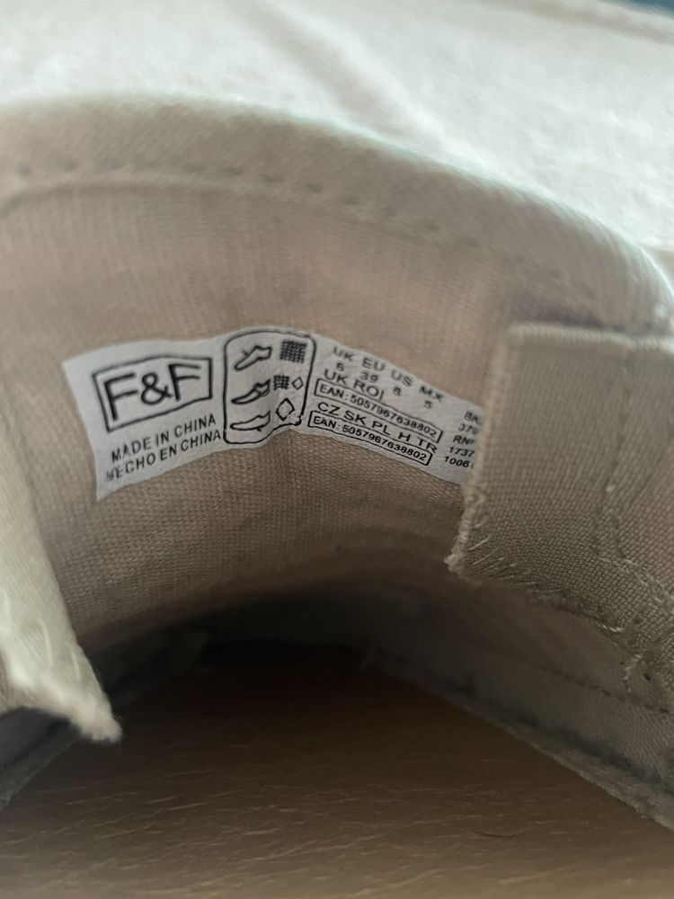 Sprzedam ekspadryle f&f 39