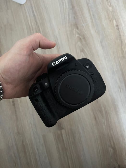 Canon 700d + EFS 18-135mm + Kenko PRO1D