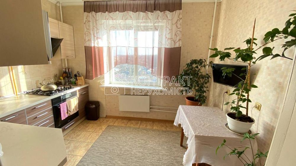 Продаж 2к квартири у Пісочині Надія