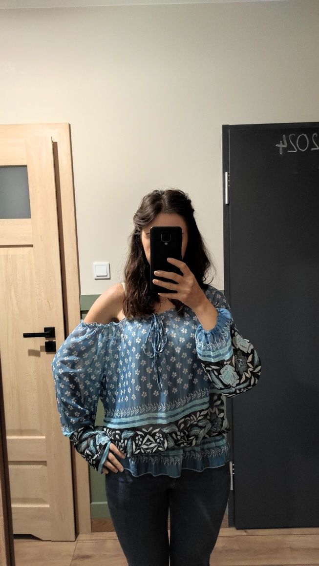 Zwiewna bluzeczka/ narzutka boho