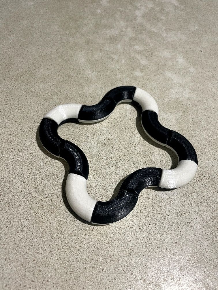 3D друк (білий, чорний)