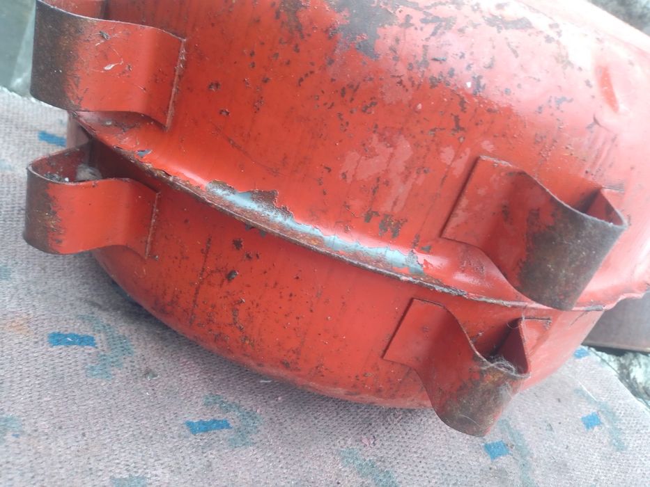 Продам канистру 20л