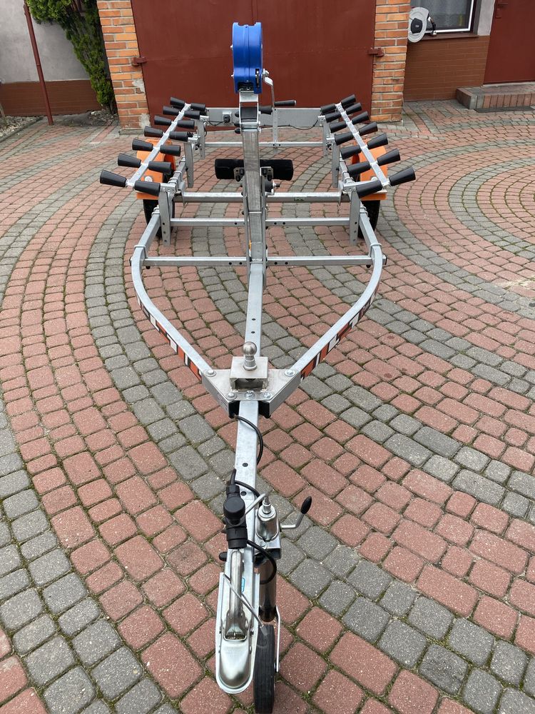 Przyczepa podłodziowa do pontonu