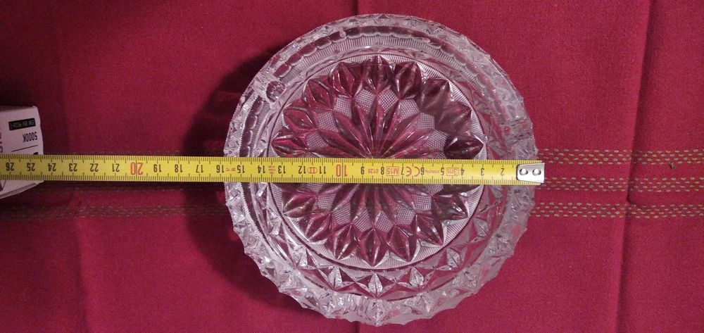 Kryształowa popielnica