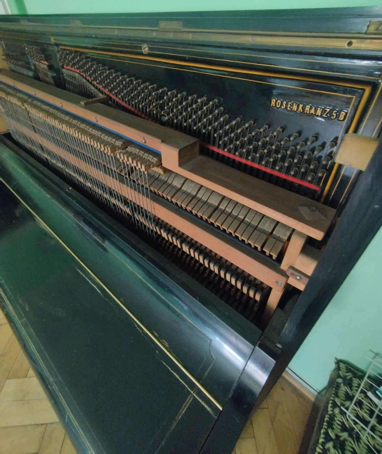 Zabytkowe pianino Rosenkranz