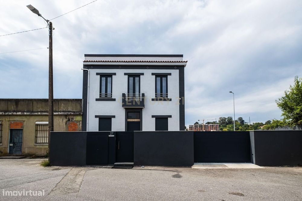 Prédio de Alojamento Local – Porto