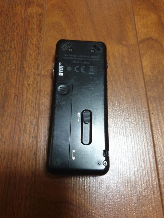 Диктофон цифровой Olympus WS-813 8 GB Black.