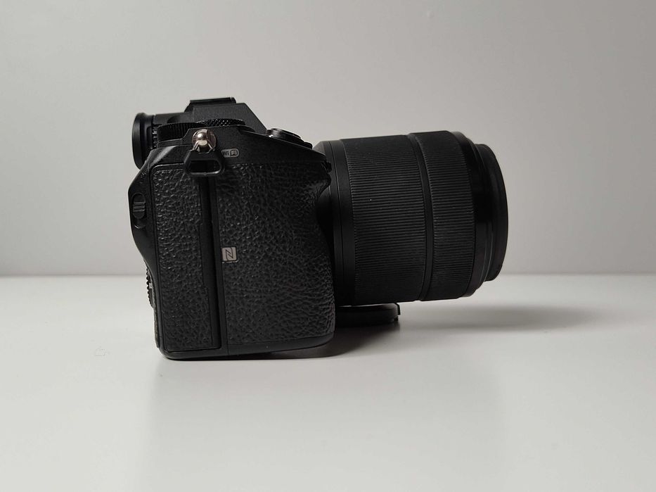 Sony A7 3 + obiektyw 28-70 + dwie baterie + adapter m42