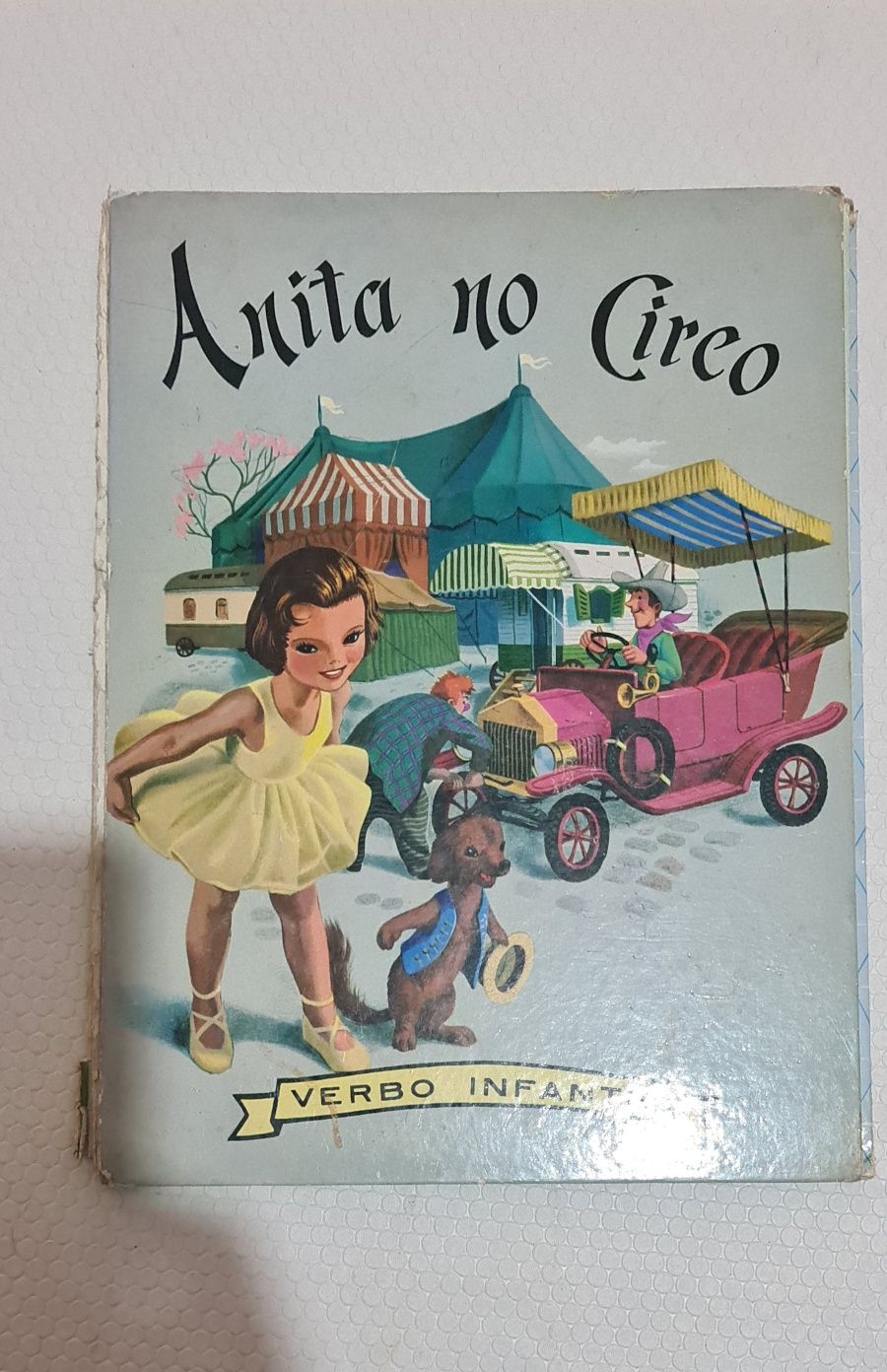 Livros da Anita. Antigos.