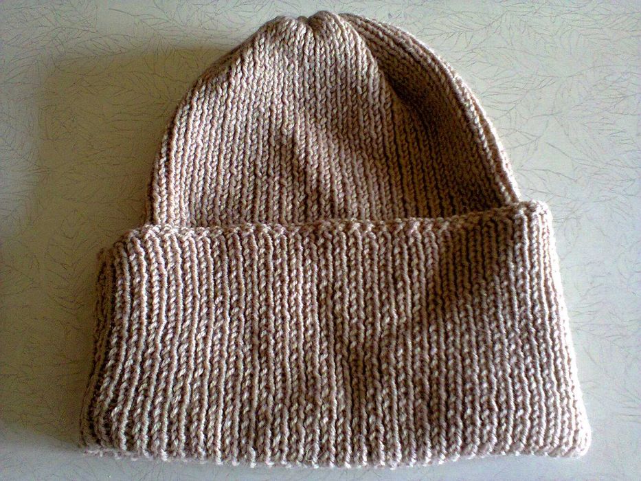 Шапочки вязаные, зимние, ручная работа (шерсть), новые, 350грн/1