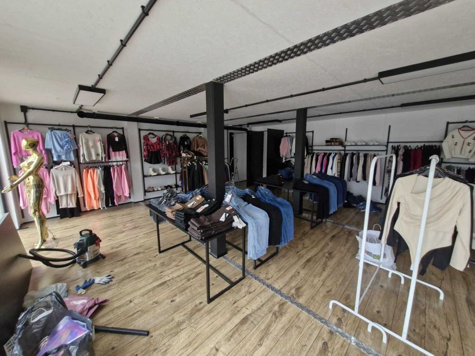 sklep, lokal z kontenerów, pawilon handlowy, salon, biuro, magazyn