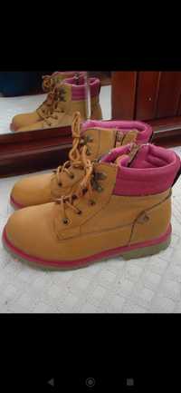 Botas tipo Timberland mulher 36