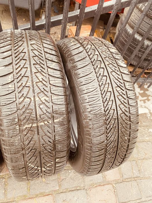 Alufelgi audi q5 18 oponami zimowymi 255/60r18