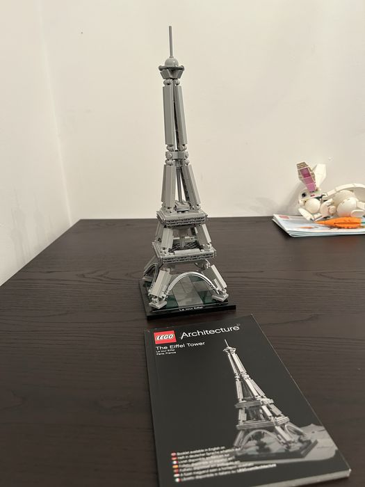 Lego Arquitetura 21019 - Torre Eiffel