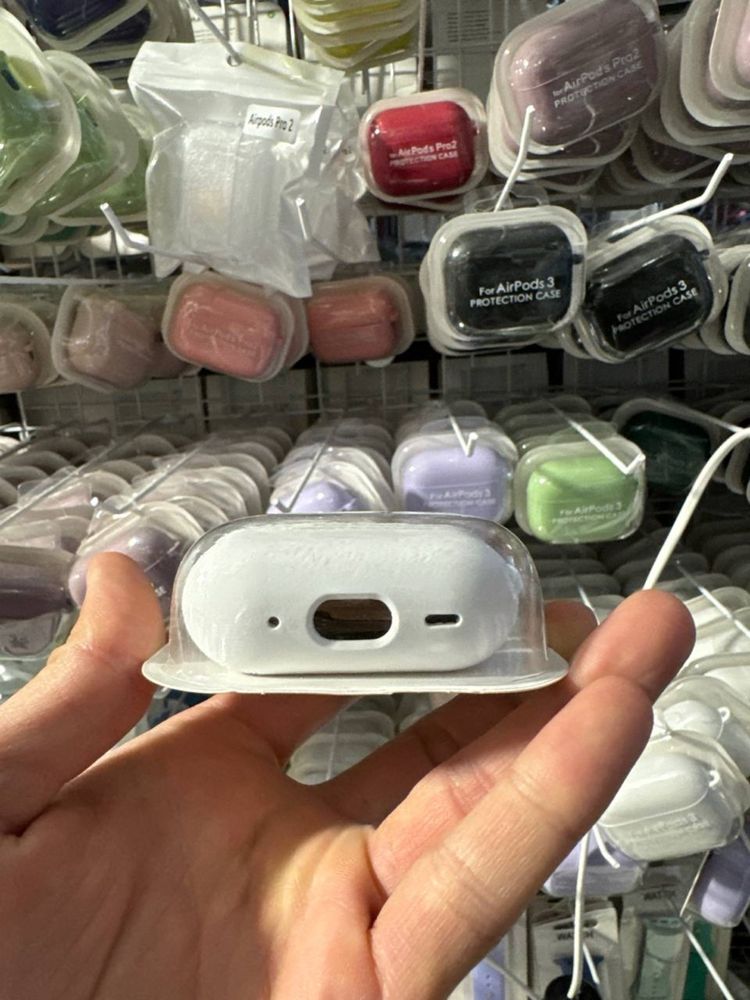 Чехол на Airpods 4 и другие с микрофиброй