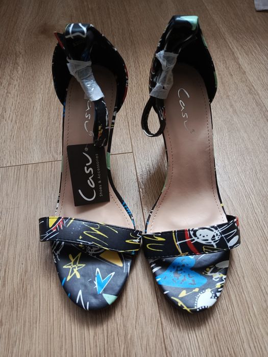 Nowe szpilki damskie