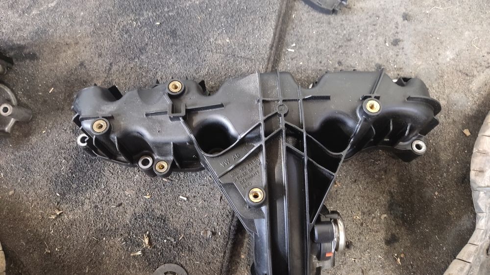 Kolektor ssący Audi A6 C7 a4 b8 lift a5 8t lift 2.0 TDI cgl