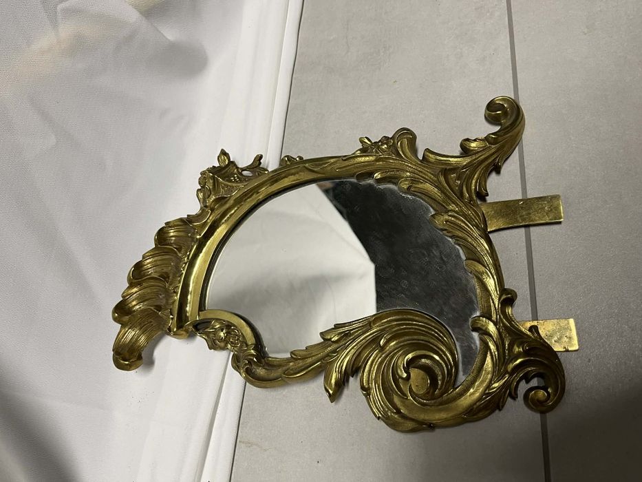 Mosiężne stojące lustro