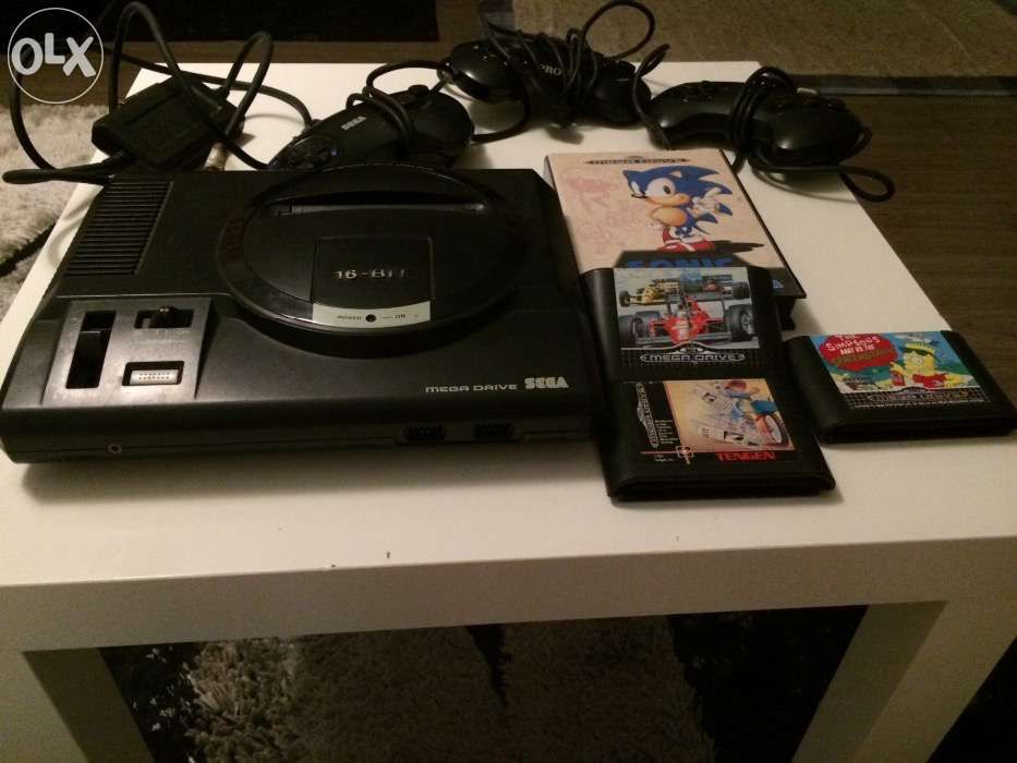 Sega Mega Drive com jogos