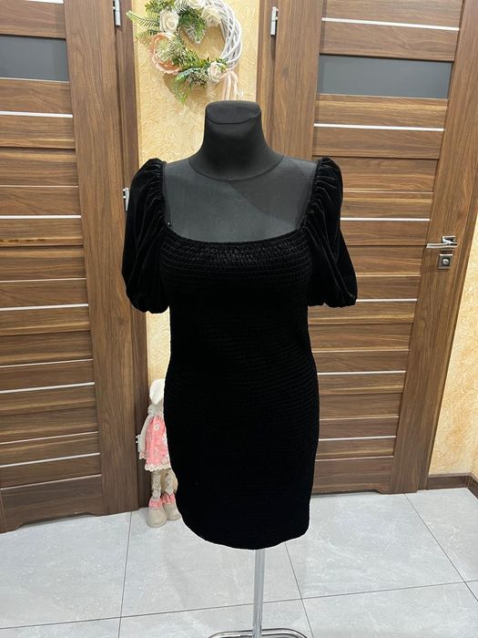 Nowa sukienka welurowa damska M Mango