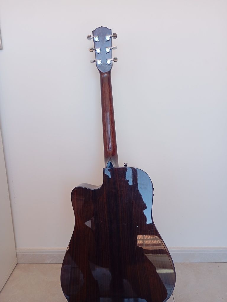 Fender CD 140 guitarra acústica