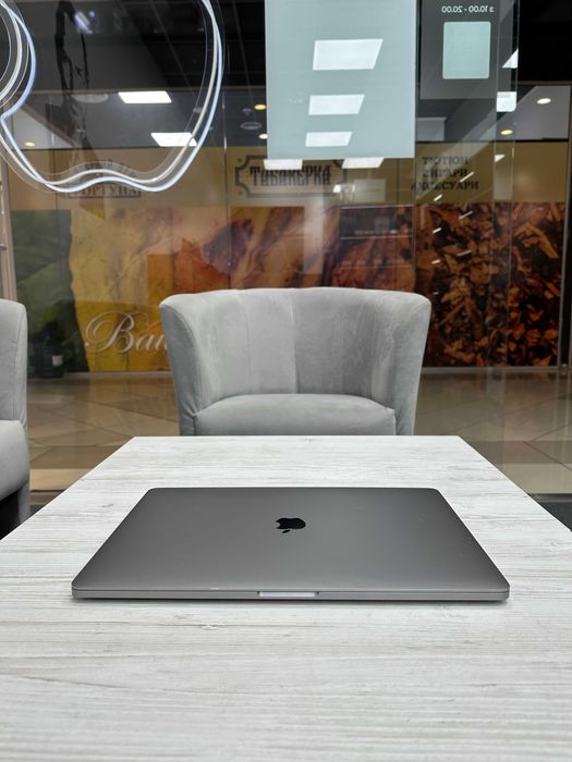 Macbook Pro 16 2019 (i7 | 16gb | 512 ssd | AMD 5300-4gb } 14363SV