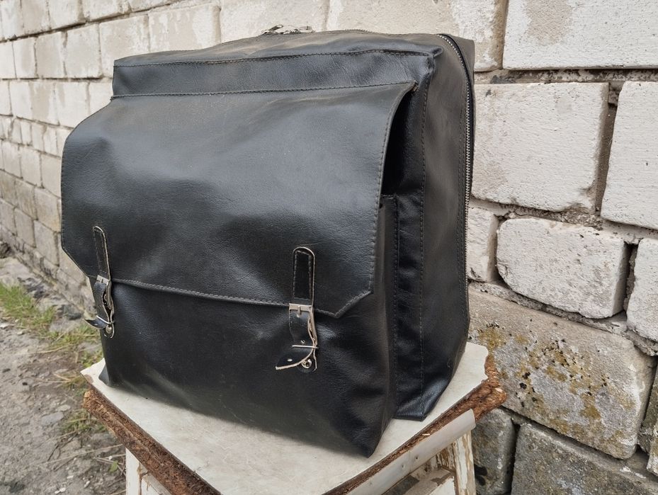 діапроектор новий виробн СССР в комплекті зіп ,є деякі плівки.