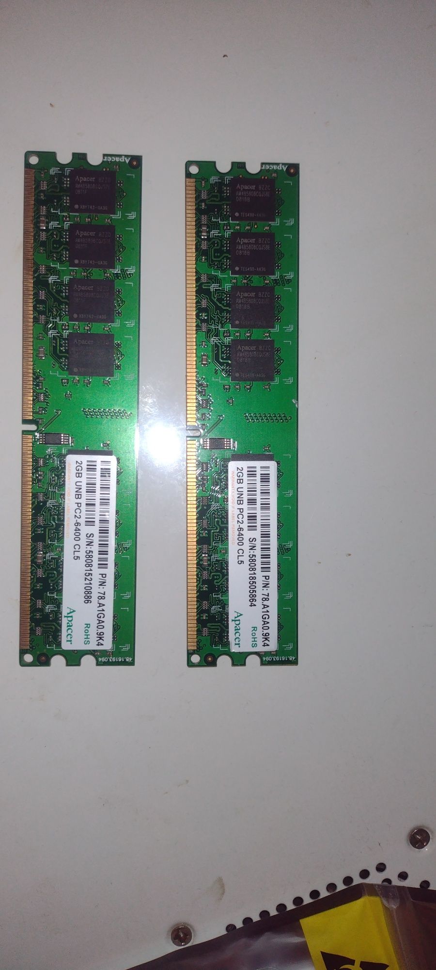 DDR2 2 планки по 2 г