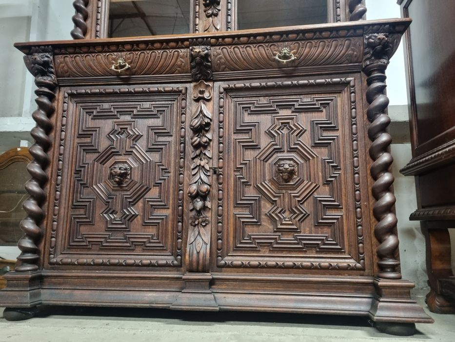 bufet kredens drewniany antyk rzeźbiony