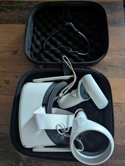 Okulary Gogle VR Oculus Meta Quest 2 256 GB pady Etui ładowarka kabel