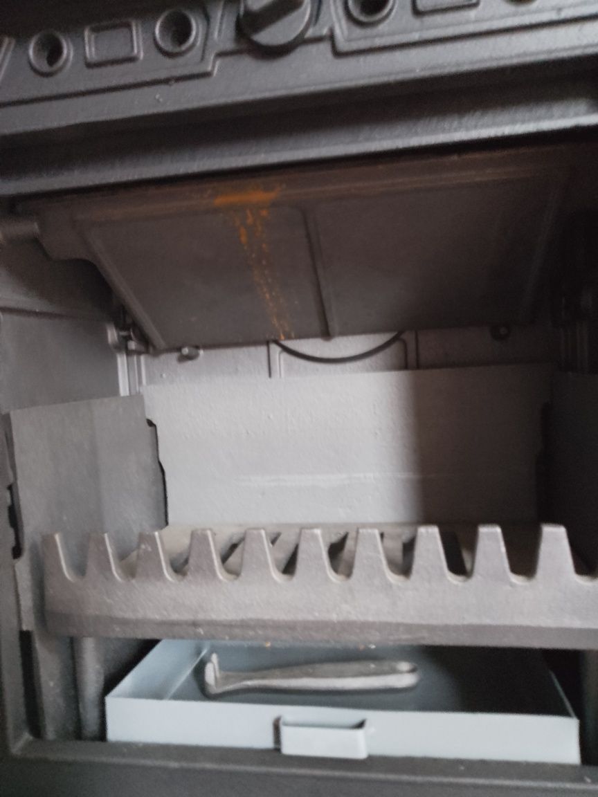 Kominek żeliwny Kawmet 6 kw plus rury