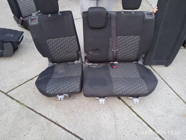Suzuki SX4 fotele kanapa tył