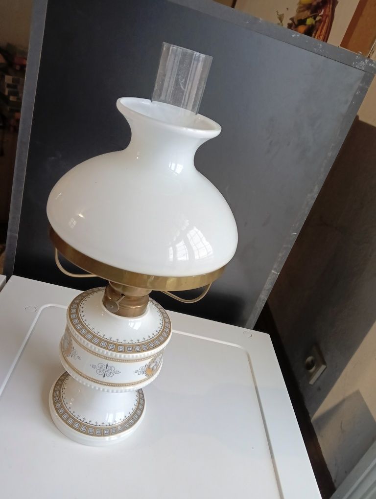 Stara Porcelanowa Lampa Naftowa Wallendorf