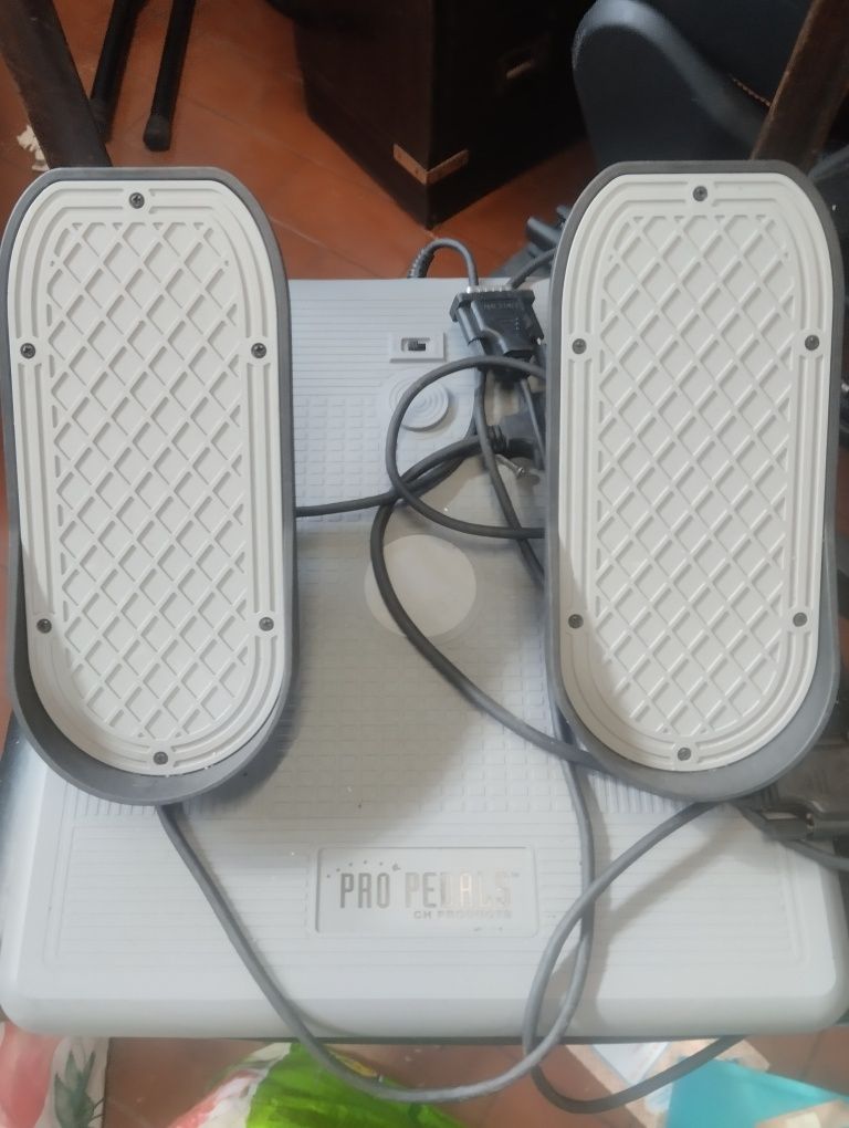 Comando CH Flight Sim Yoke + Pro Pedals