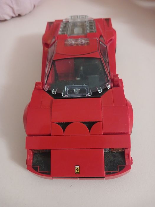 Конструктор LEGO Speed Champions Суперкар Ferrari F40