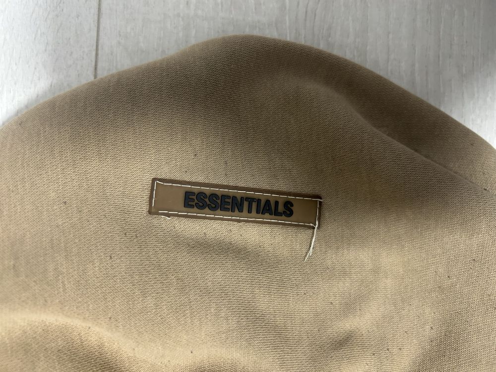 Кофта essentials