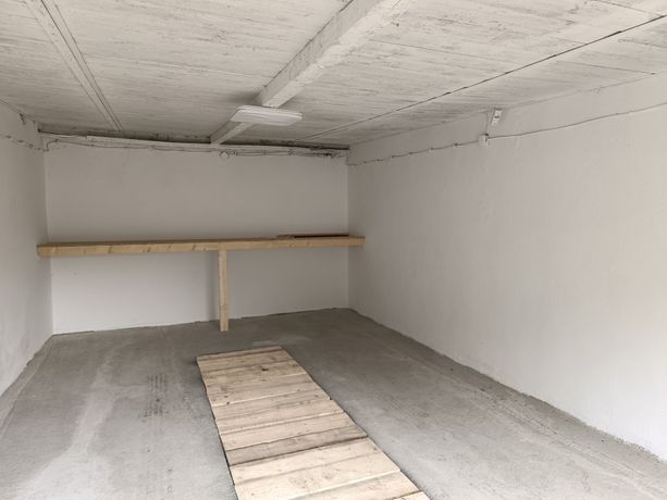 Garaż do wynajęcia murowany ocieplony szeroki 6 na 4 metry