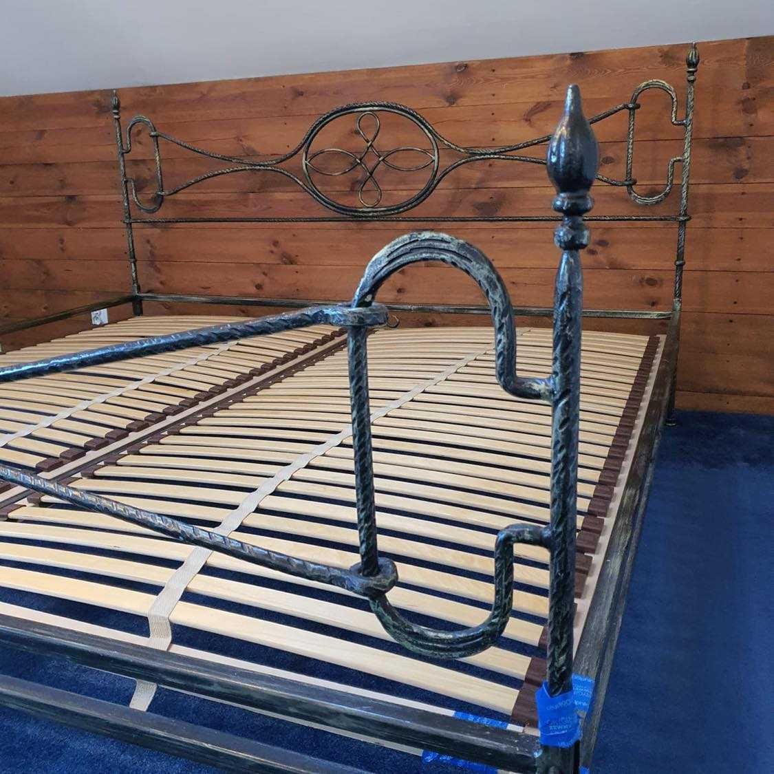 Sprzedam stylowe, efektowne łóżko metalowe - duże plus stoliki nocne