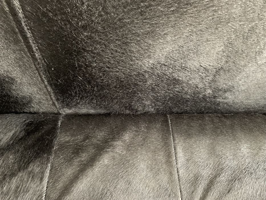 Sofá em pele de pónei