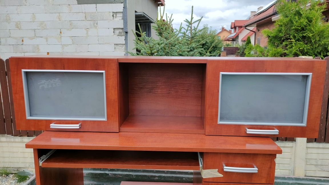 Biurko z nadstawką