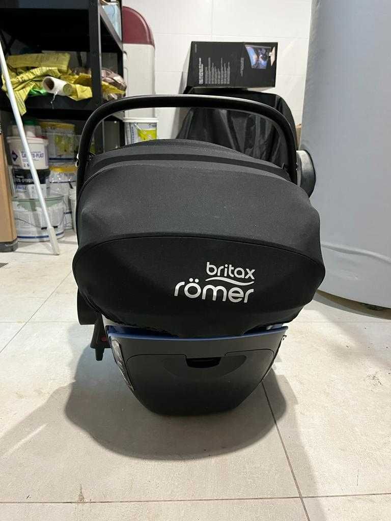Fotelik ROMER Baby-Safe i-Size + Baza