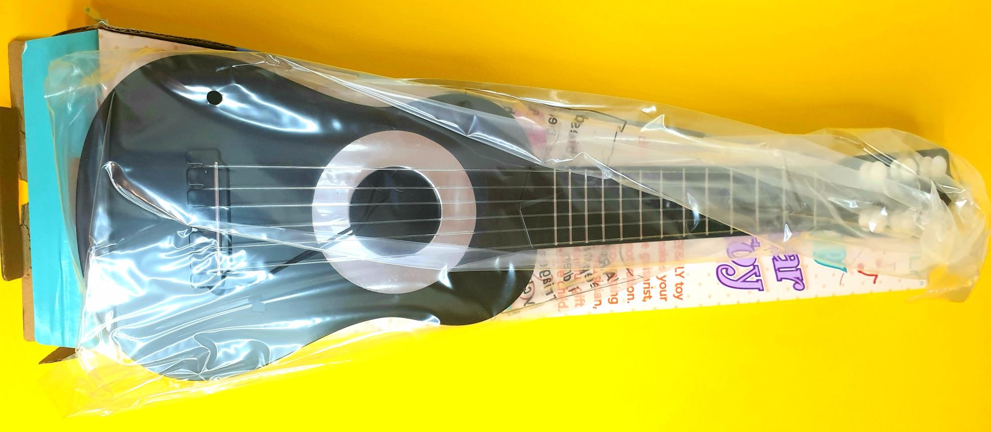 Gitara nowa Czarna fabrycznie zapakowana 44 cm