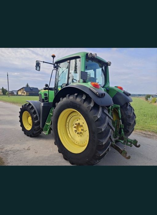 John Deere 7430.