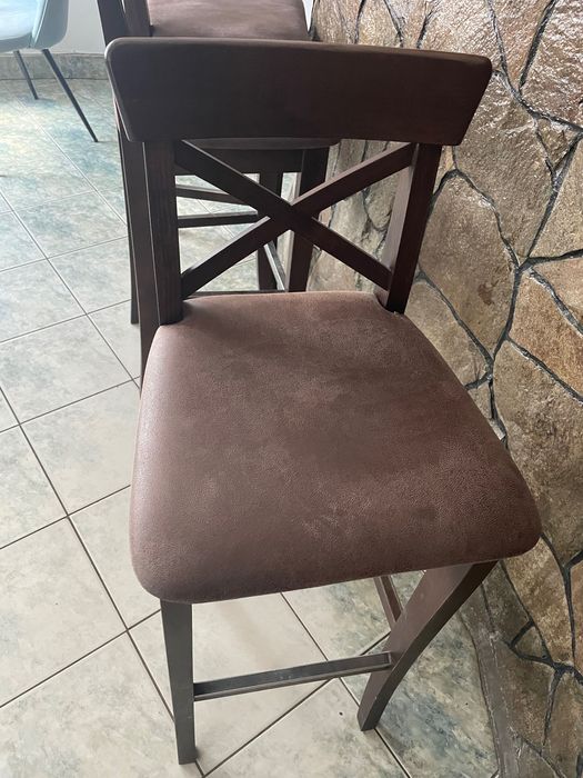 Барні дерев’яні стільці