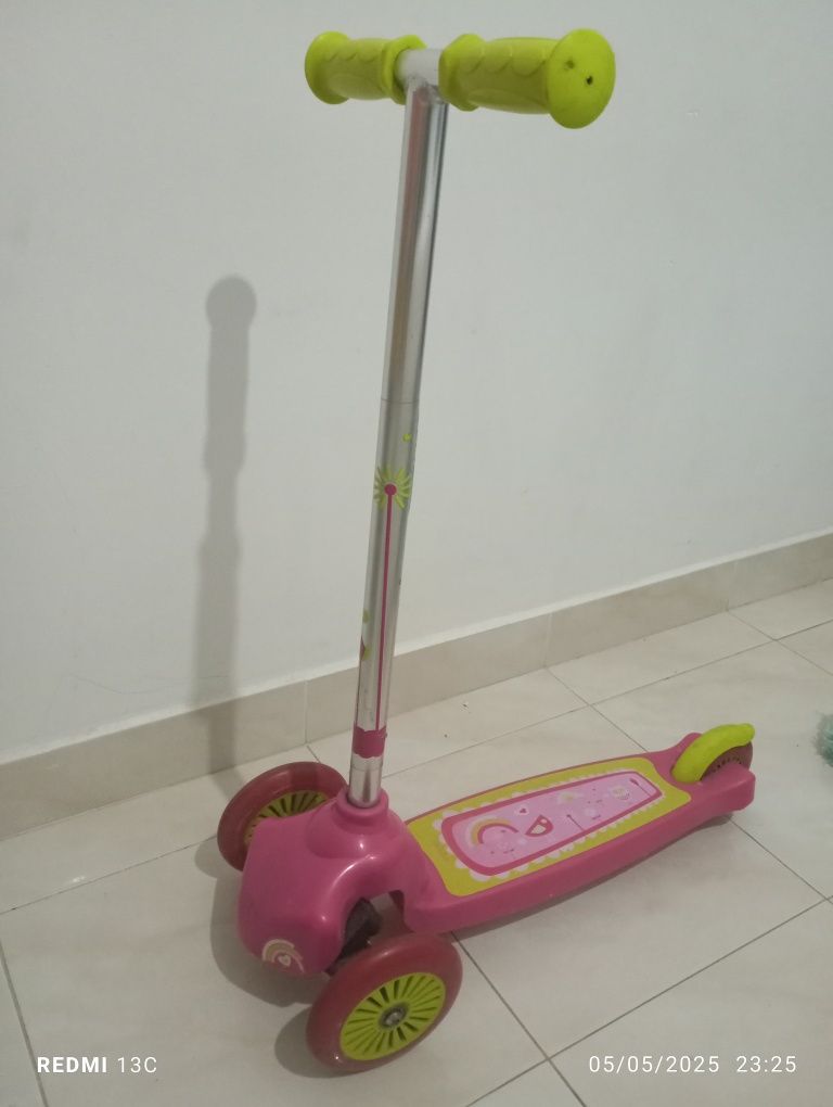 Trotinete rosa BARATA